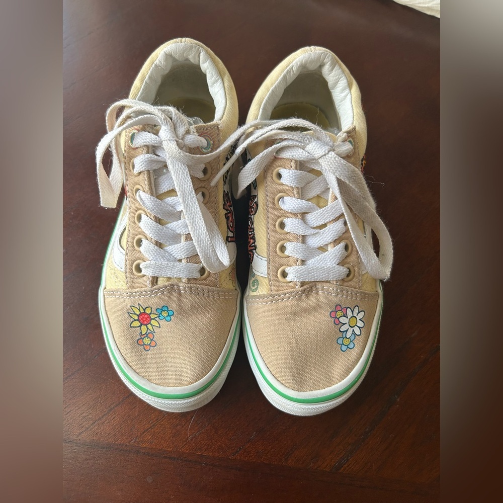Vans Cream and Green Canvas Sneakers size 13.0